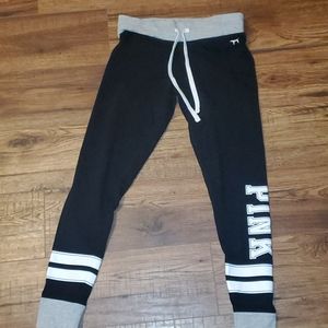 ~3 For $25~ VS PINK Leggings
